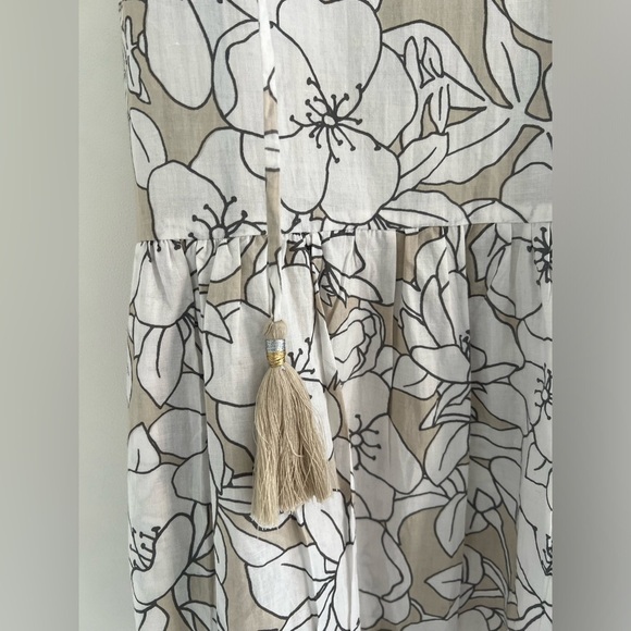 Echo New York Etched Floral Tiered Dress - Picture 4 of 8